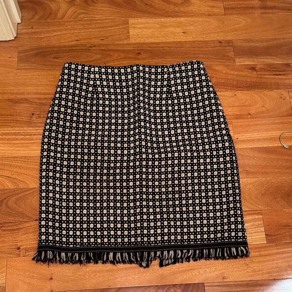 Harold's Black and Cream Patterned Pencil Skirt - Wool - 6
